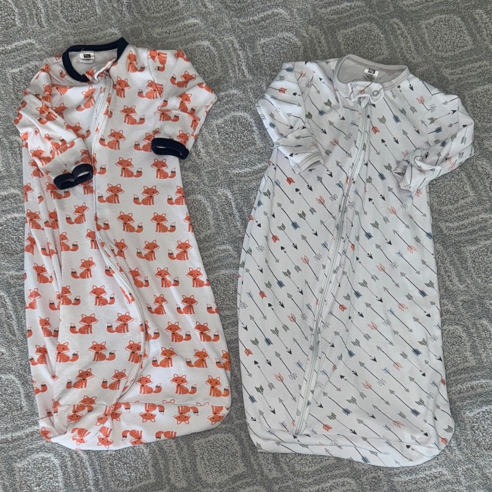 2 target sleep sacks size 6-9 months,